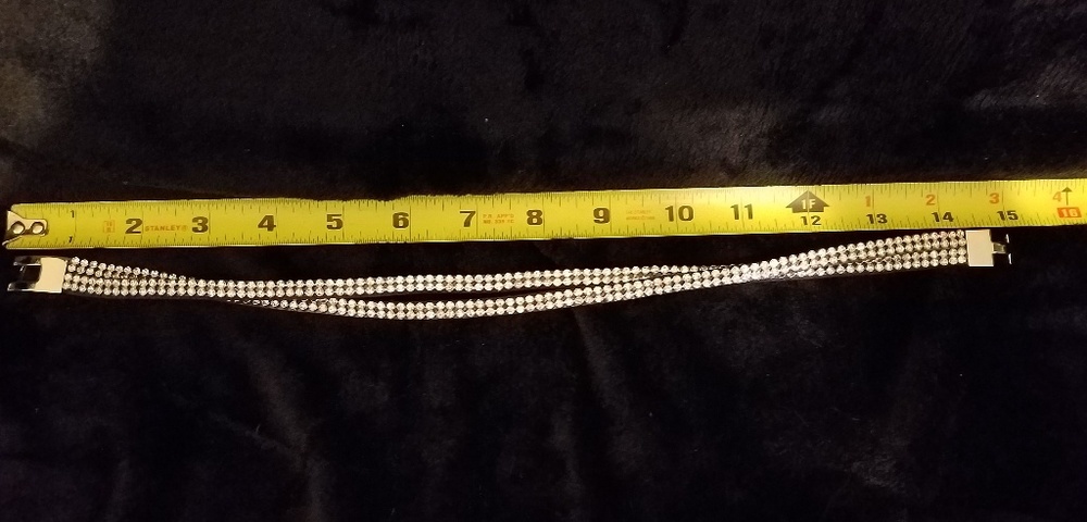 Wrap Twisted Rhinestone Bracelet - Picture 5 of 8